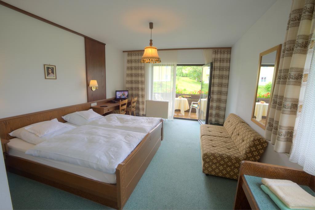 Urlaubshotel Binder Buchlberg ภายนอก รูปภาพ