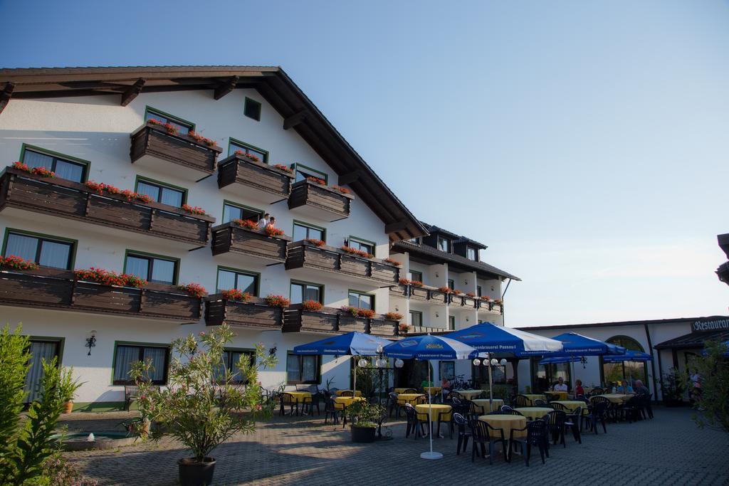 Urlaubshotel Binder Buchlberg ภายนอก รูปภาพ