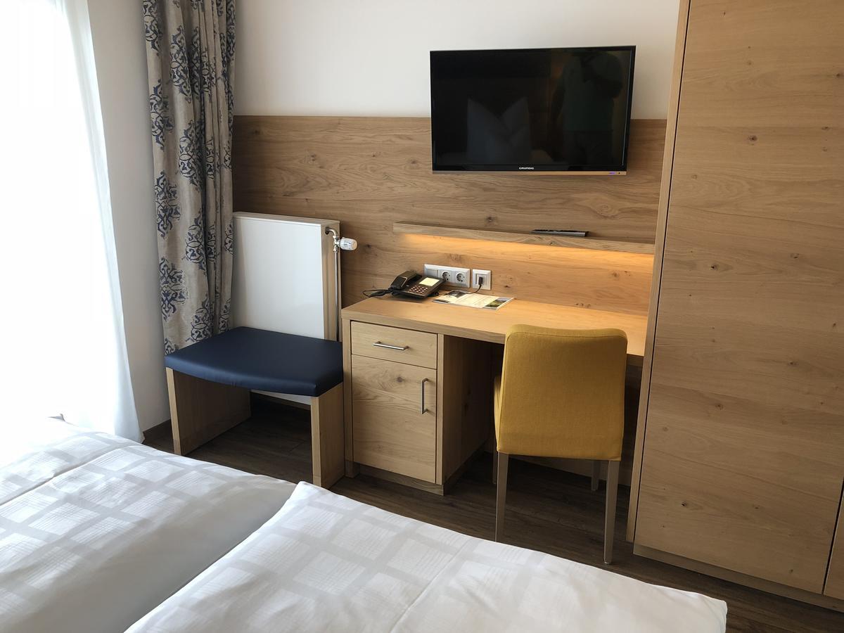 Urlaubshotel Binder Buchlberg ภายนอก รูปภาพ